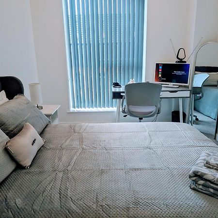 Contemporary Double Ensuite Room Birmingham Kültér fotó